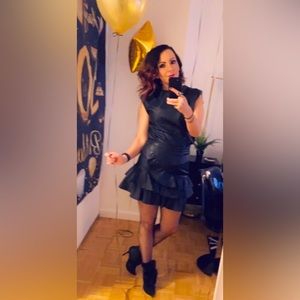 Venti6 Faux Leather Sleeveless with Shoulder Pads